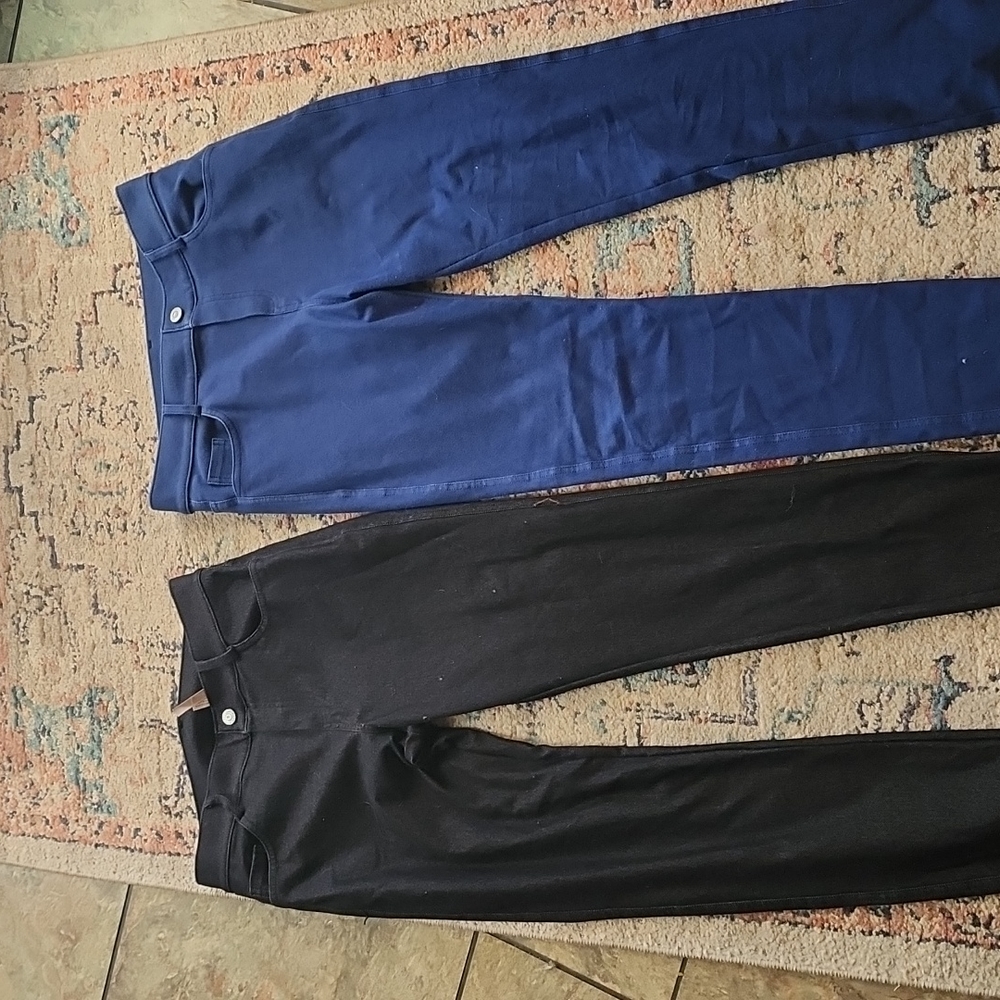 Jeggings bundle . Sized large fit like a med